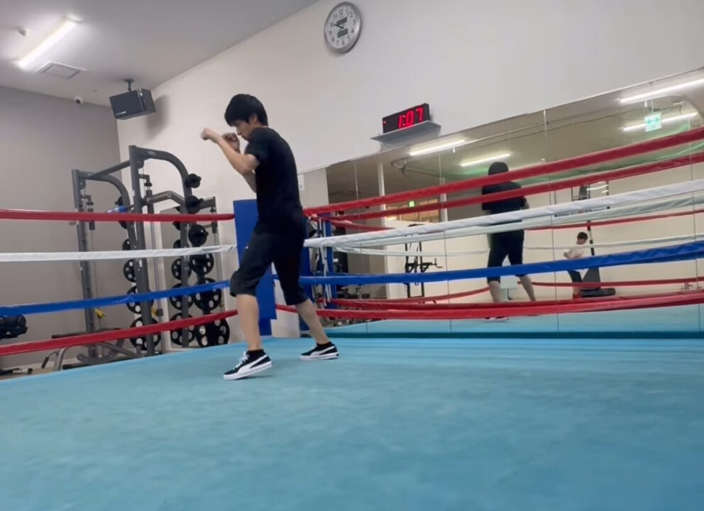 小田原アンビオでシャドー